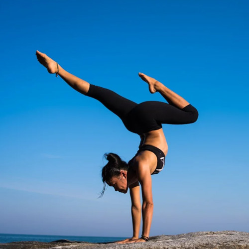How to choose a set of yoga clothes that suit you?