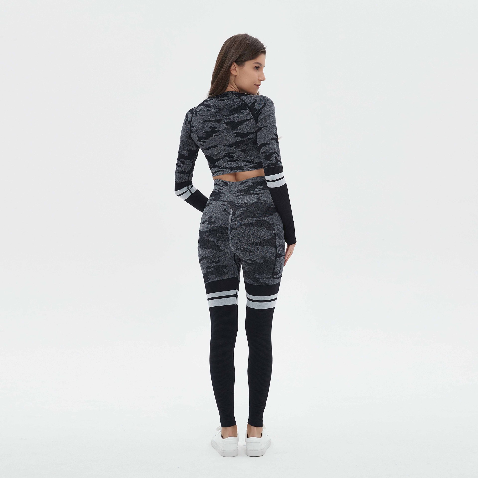 Custom logo 3-piece seamless camo sports bra and leggings set