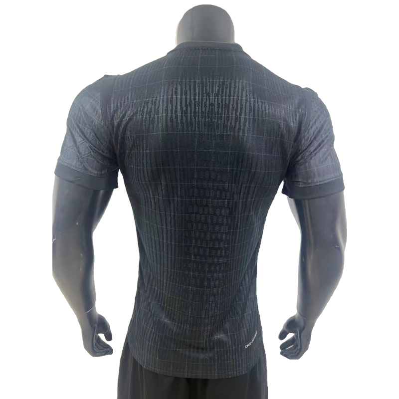 Tottenham 25-26 away kit