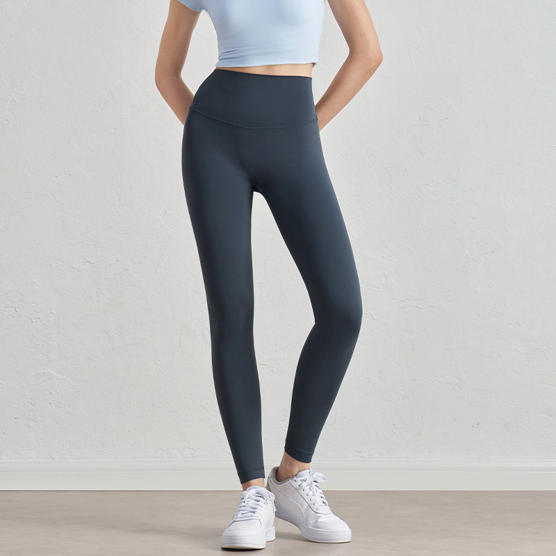 Outdoor Naked-Feel Peach Booty Leggings-Seamless High-Waisted Yoga Pants for Women