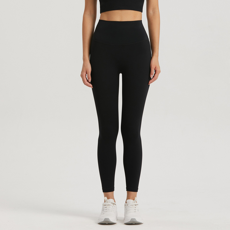 Untamed peach hip lifting and abdominal tightening sports leggings