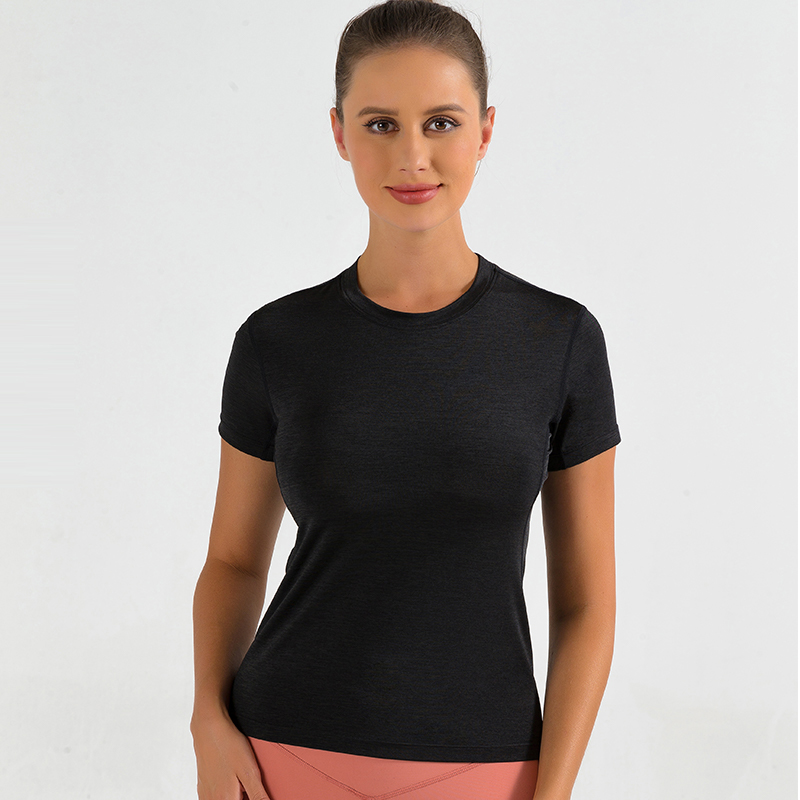 Women's Breathable Quick-Dry Round Neck Sports Top for Running & Yoga